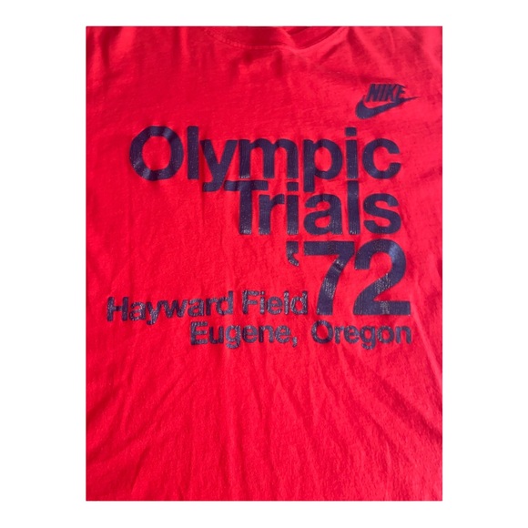 VINTAGE NIKE T-SHIRT RED LARGE OLYMPIC TRIALS 1972 OREGAN TRACK & FIELD RARE - Picture 2 of 7